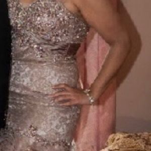 Prom dress/ evening gown